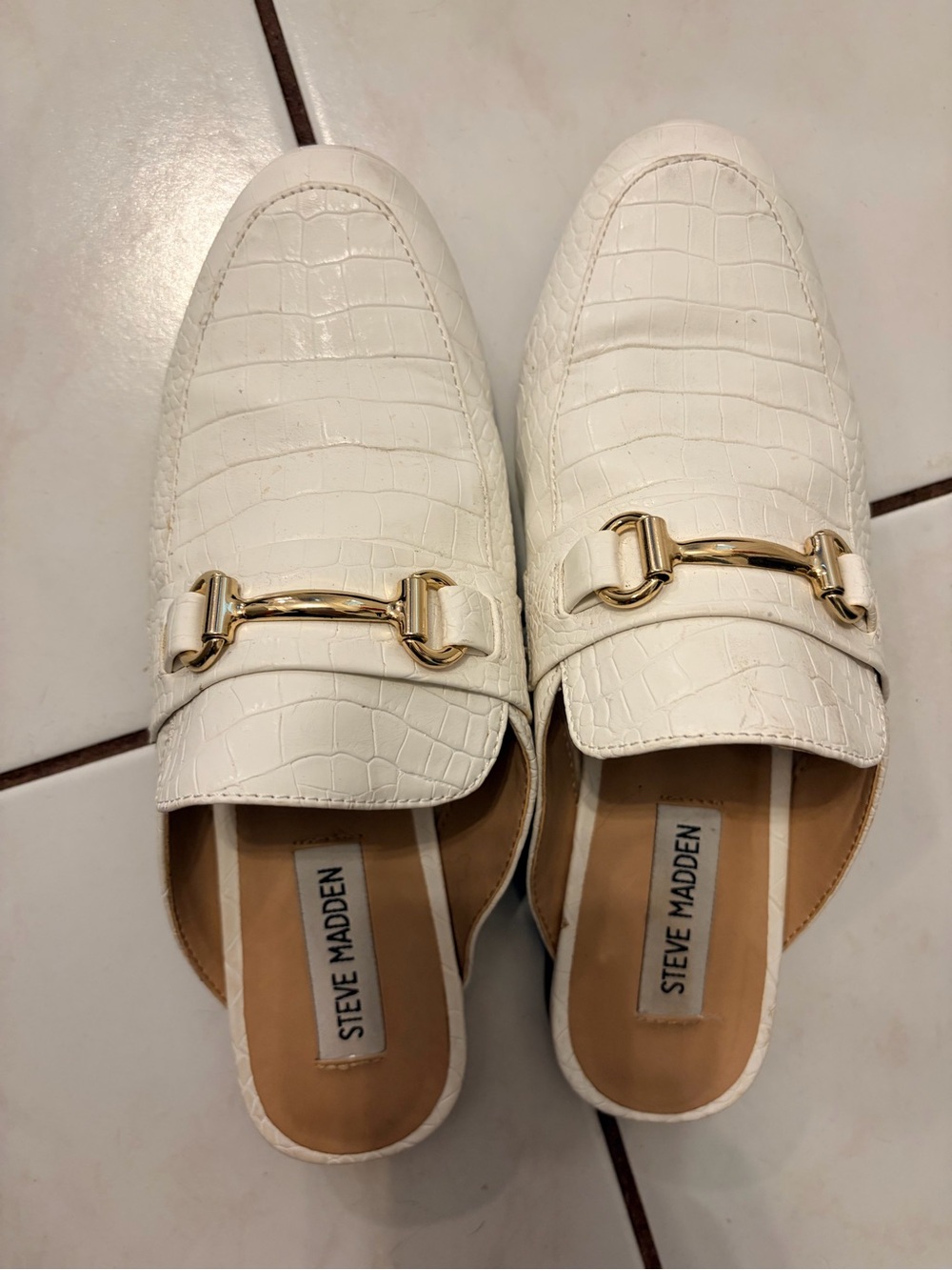 Steve Madden White Croc-Embossed Slip-On Loafers with Gold Bit